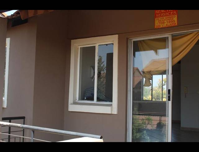 3 BEDROOM APARTMENT FOR SALE IN VORNA VALLEY